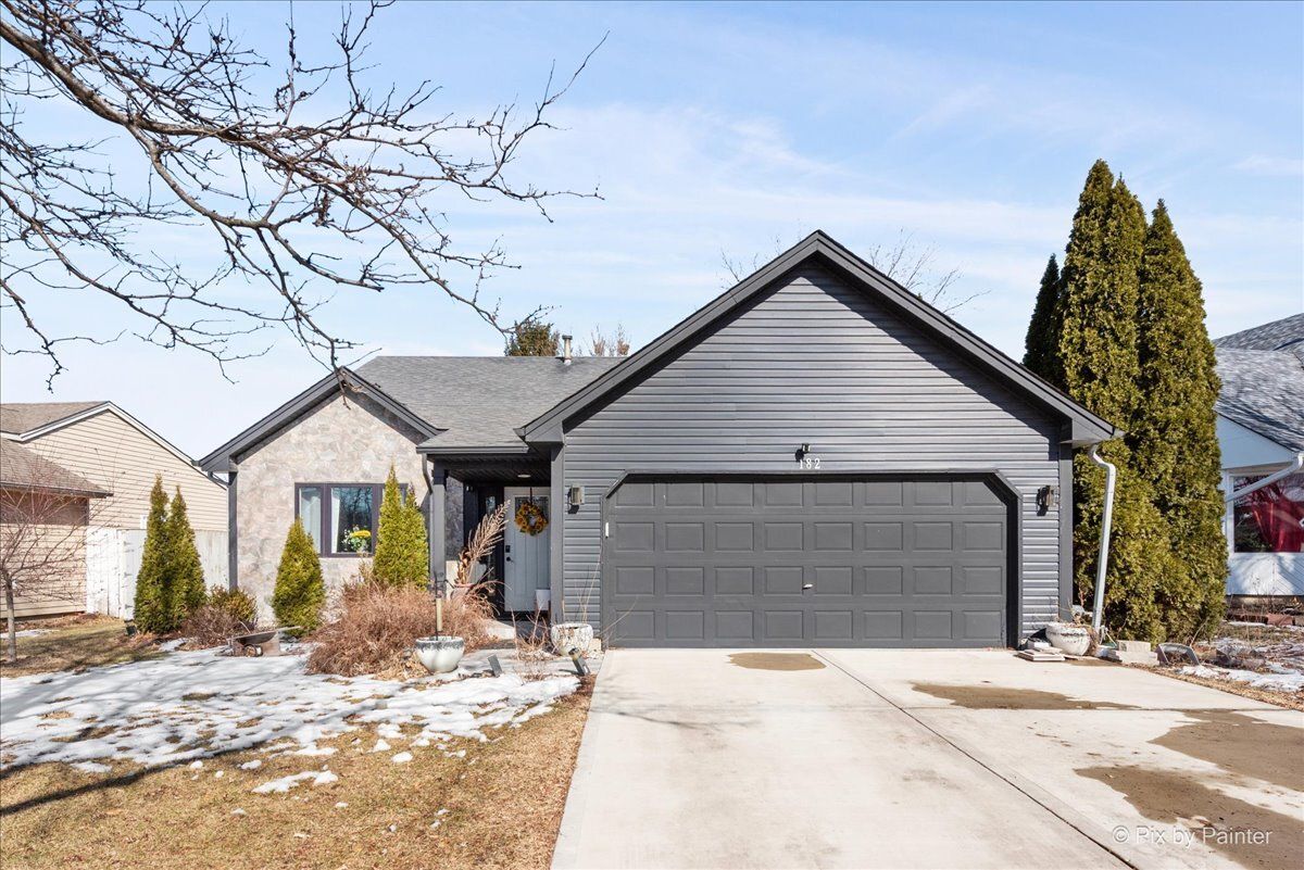 1182 Concord Drive — Elgin, IL 60120