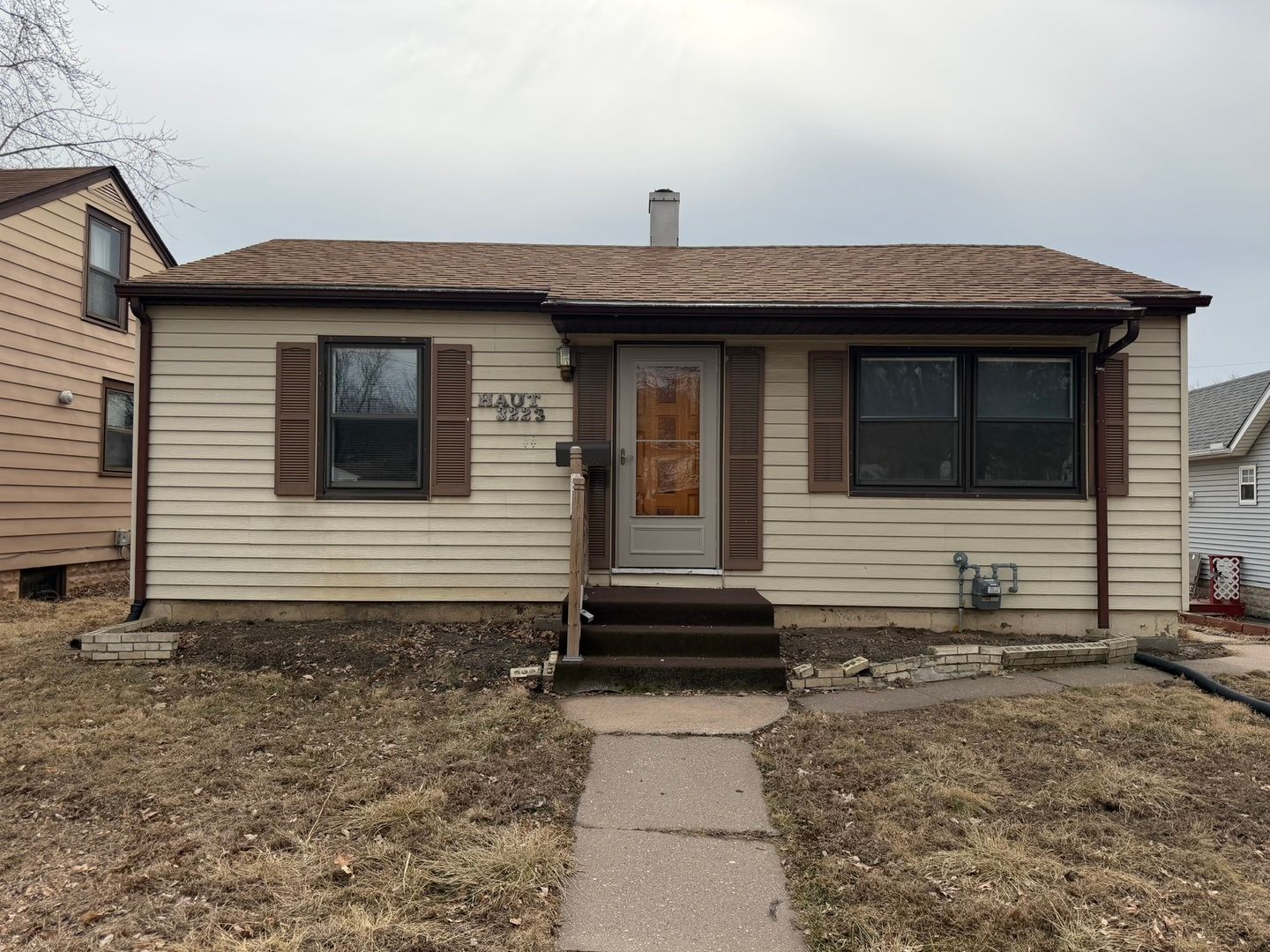 3223 McKinley Avenue — Davenport, IA 52802