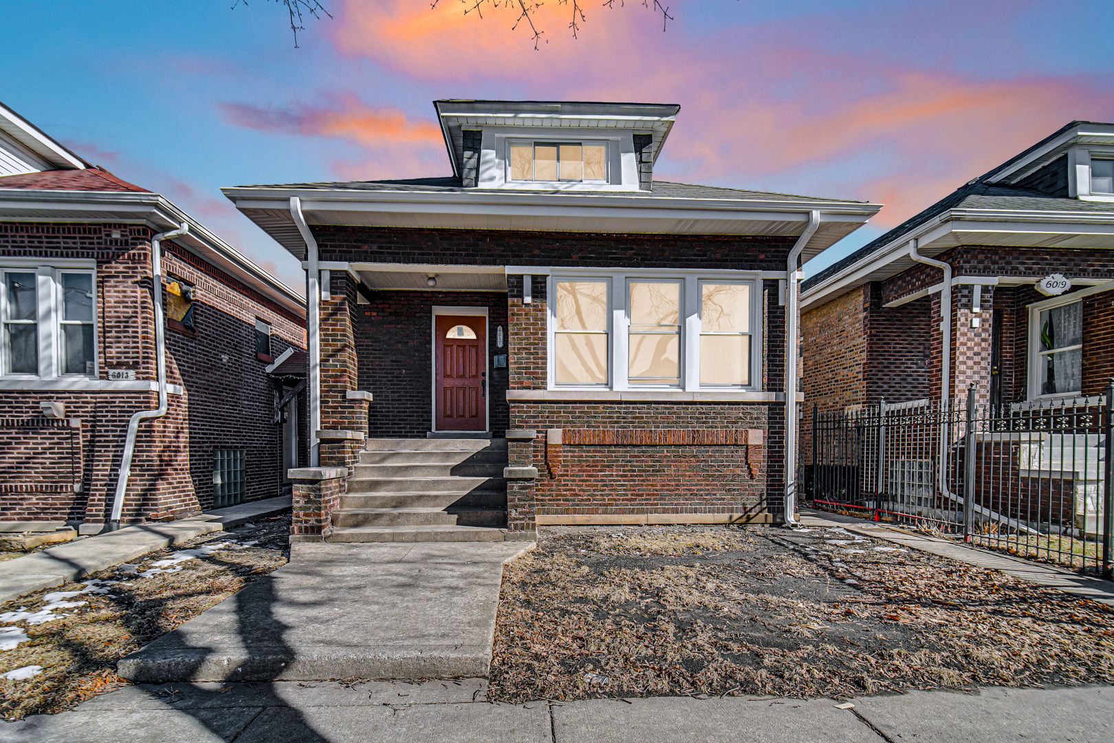 6017 S Washtenaw Avenue — Chicago, IL 60629