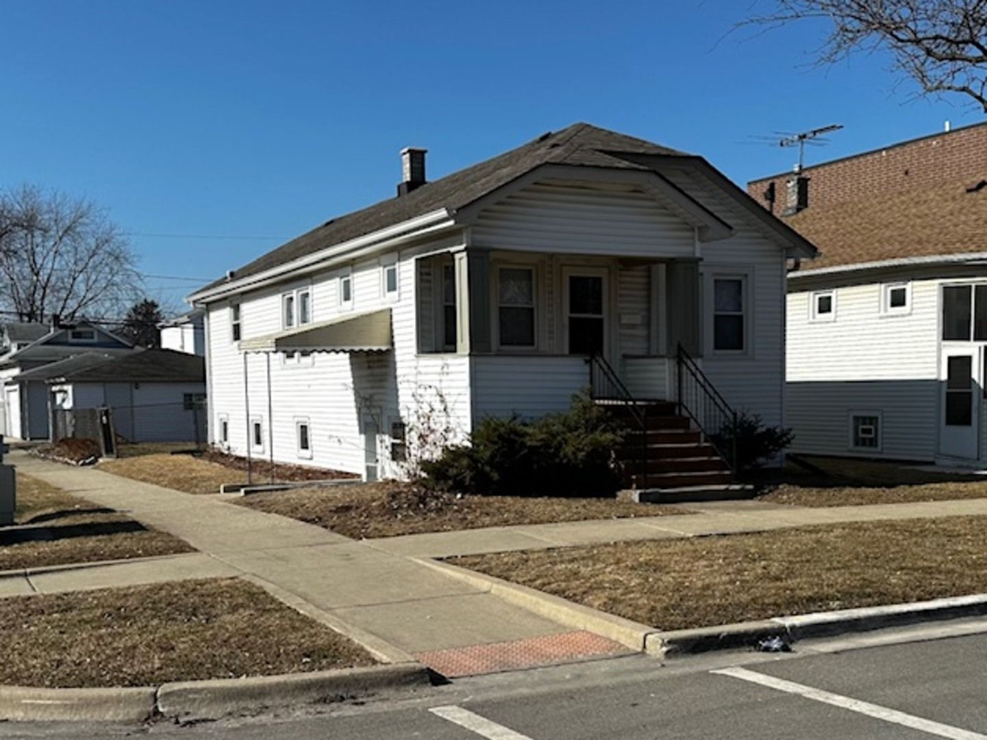 2300 N 73rd Avenue — Elmwood Park, IL 60707