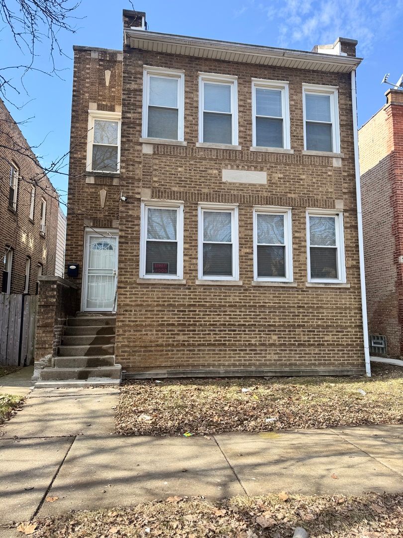 1748 Austin Avenue, Chicago, IL 60639