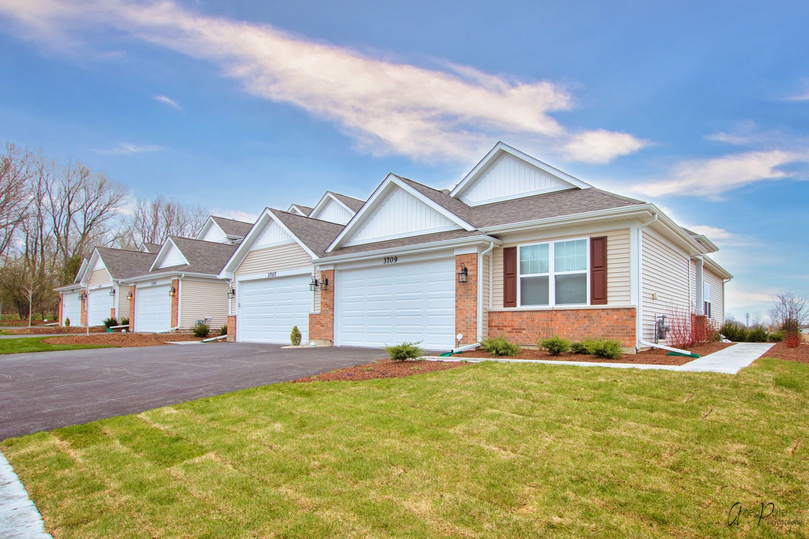 3920 Monica Lane — Johnsburg, IL 60051