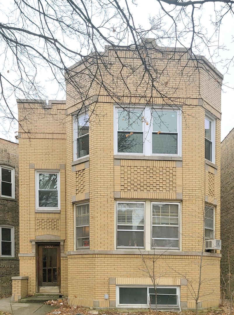 2827 W Lunt Avenue #GARDEN — Chicago, IL 60645