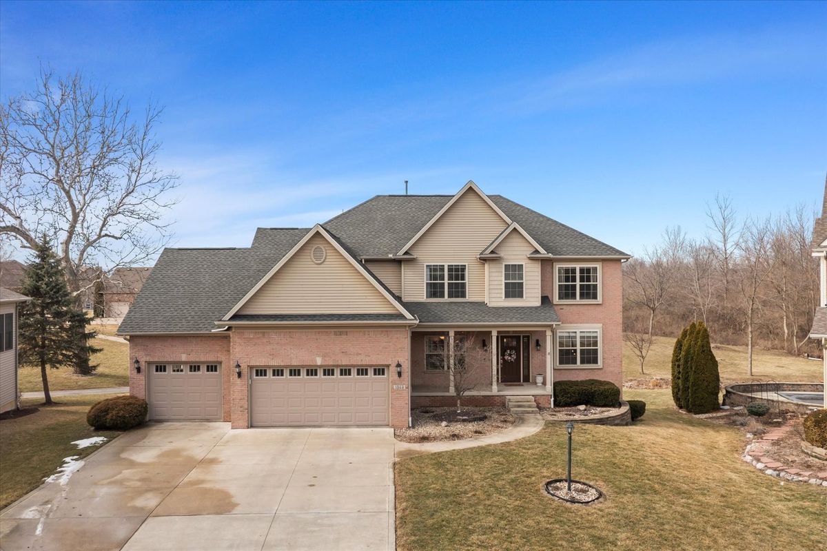 1503 River Bluff Court, Mahomet, IL 61853