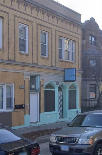 1945 W 48th Street #2 — Chicago, IL 60609