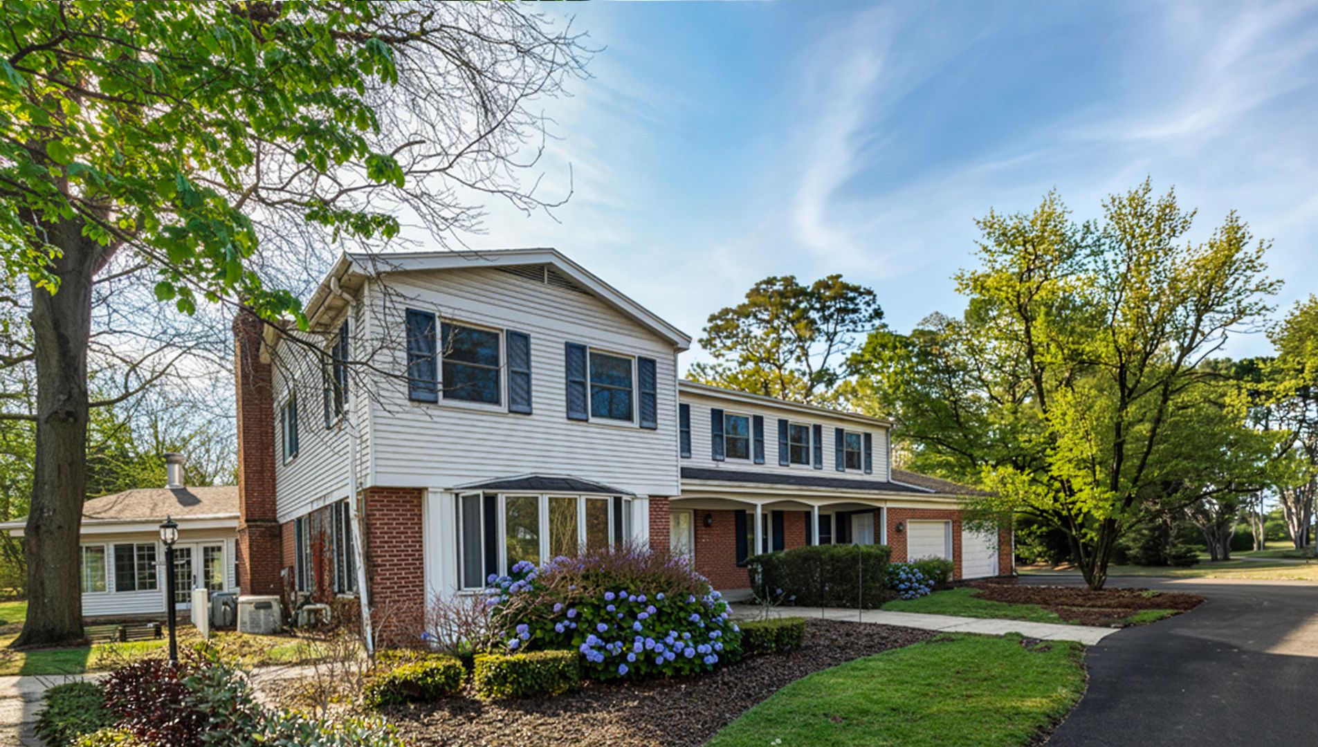 32W050 Cedar Lane — Wayne, IL 60184