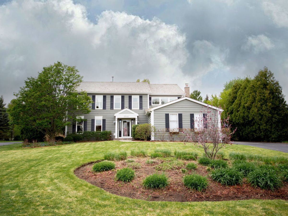 17945 Pond Ridge Circle, Gurnee, IL 60031