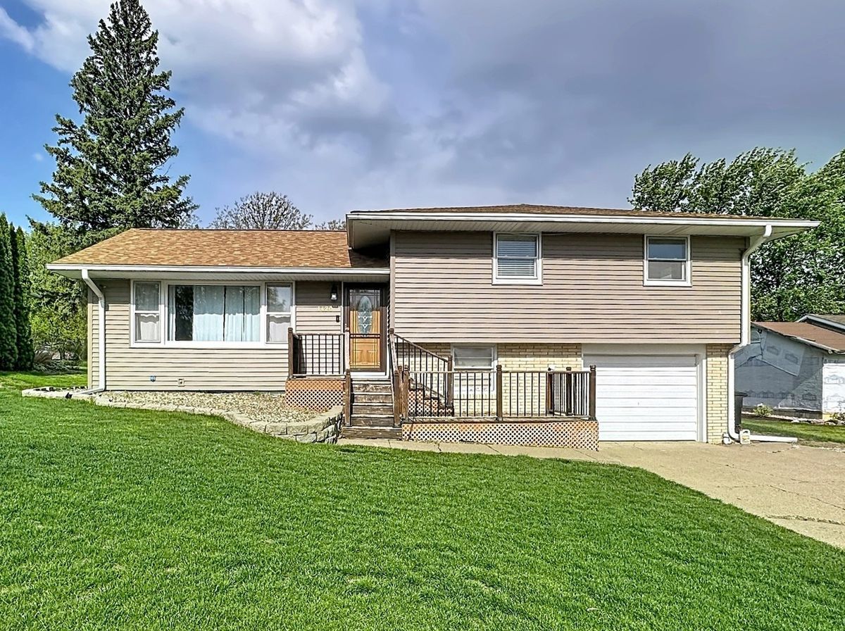 1420 7th Street, Orion, IL 61273