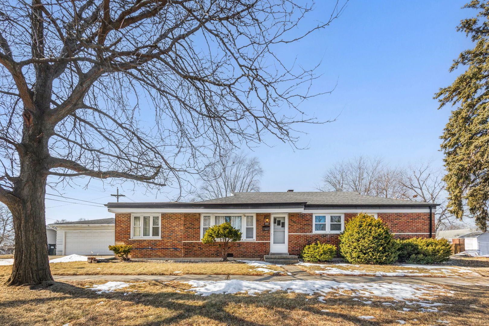 5901 108th Place — Chicago Ridge, IL 60415