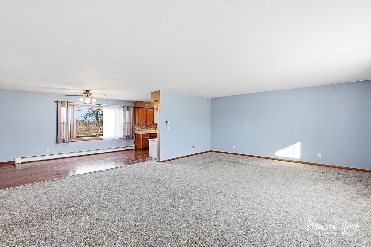 209 E 3rd Street, Aroma Park, IL 60910