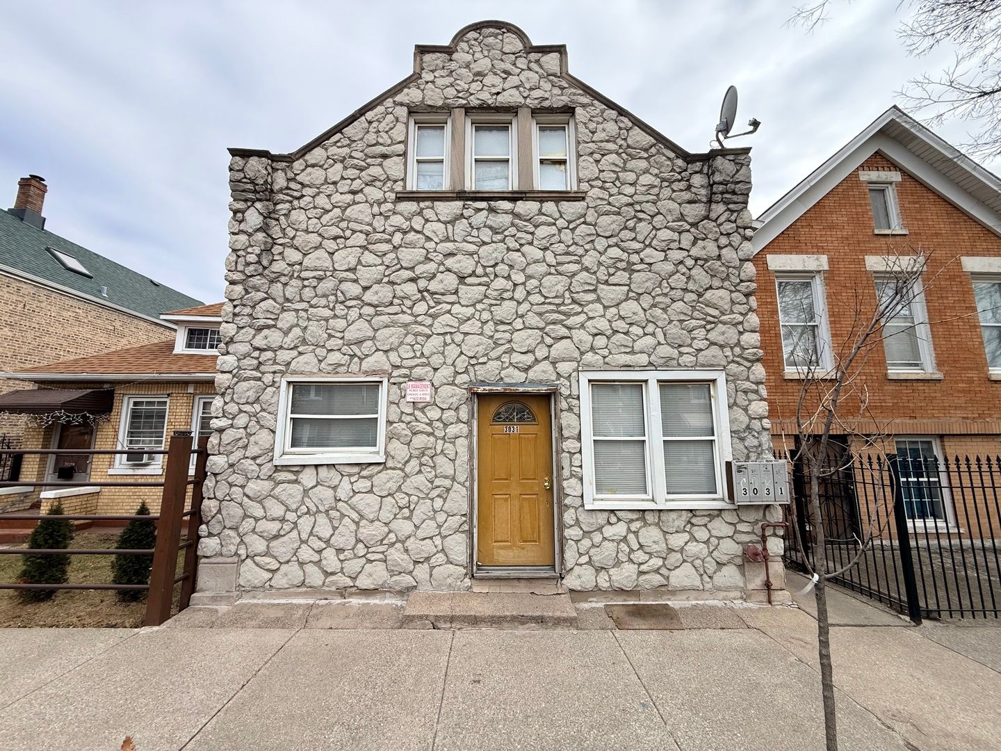 3031 S Central Park Avenue — Chicago, IL 60623
