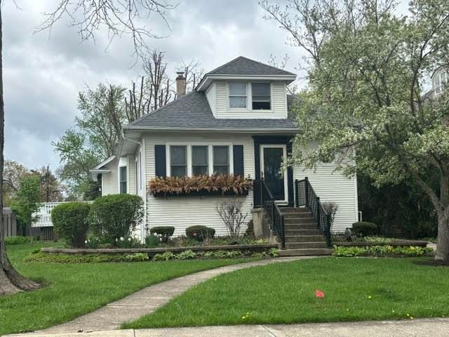 200 N Geneva Avenue — Elmhurst, IL 60126