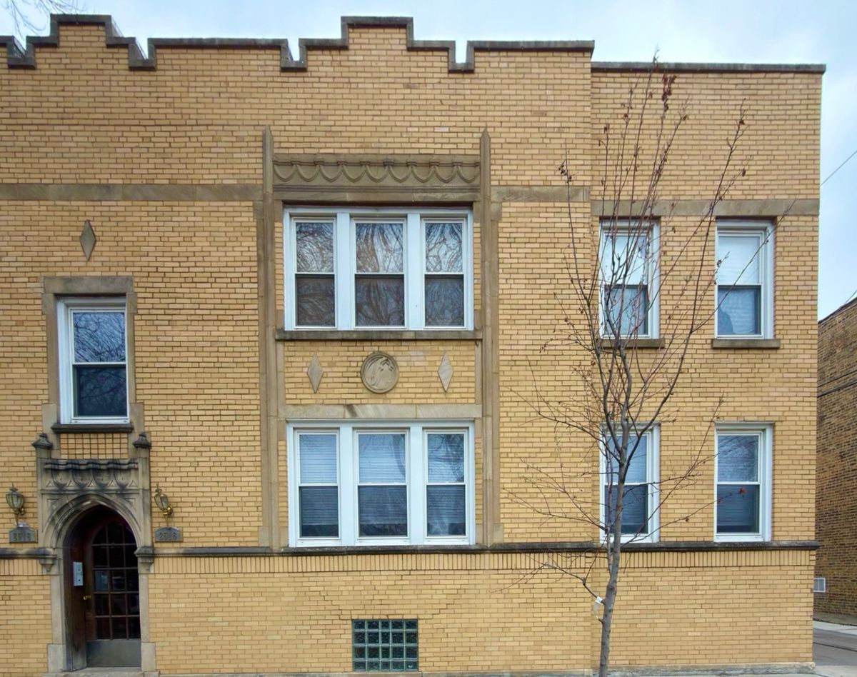 2516 Hollywood Avenue, Chicago, IL 60659