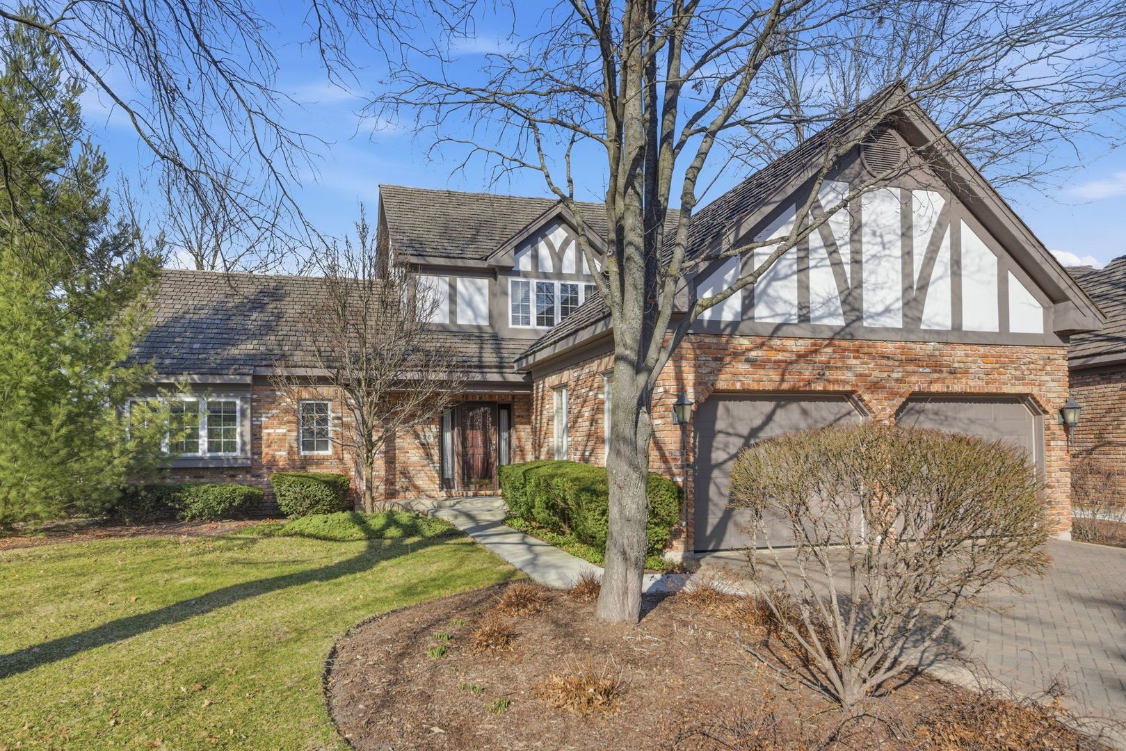 26 Lake Ridge Club Drive — Burr Ridge, IL 60527