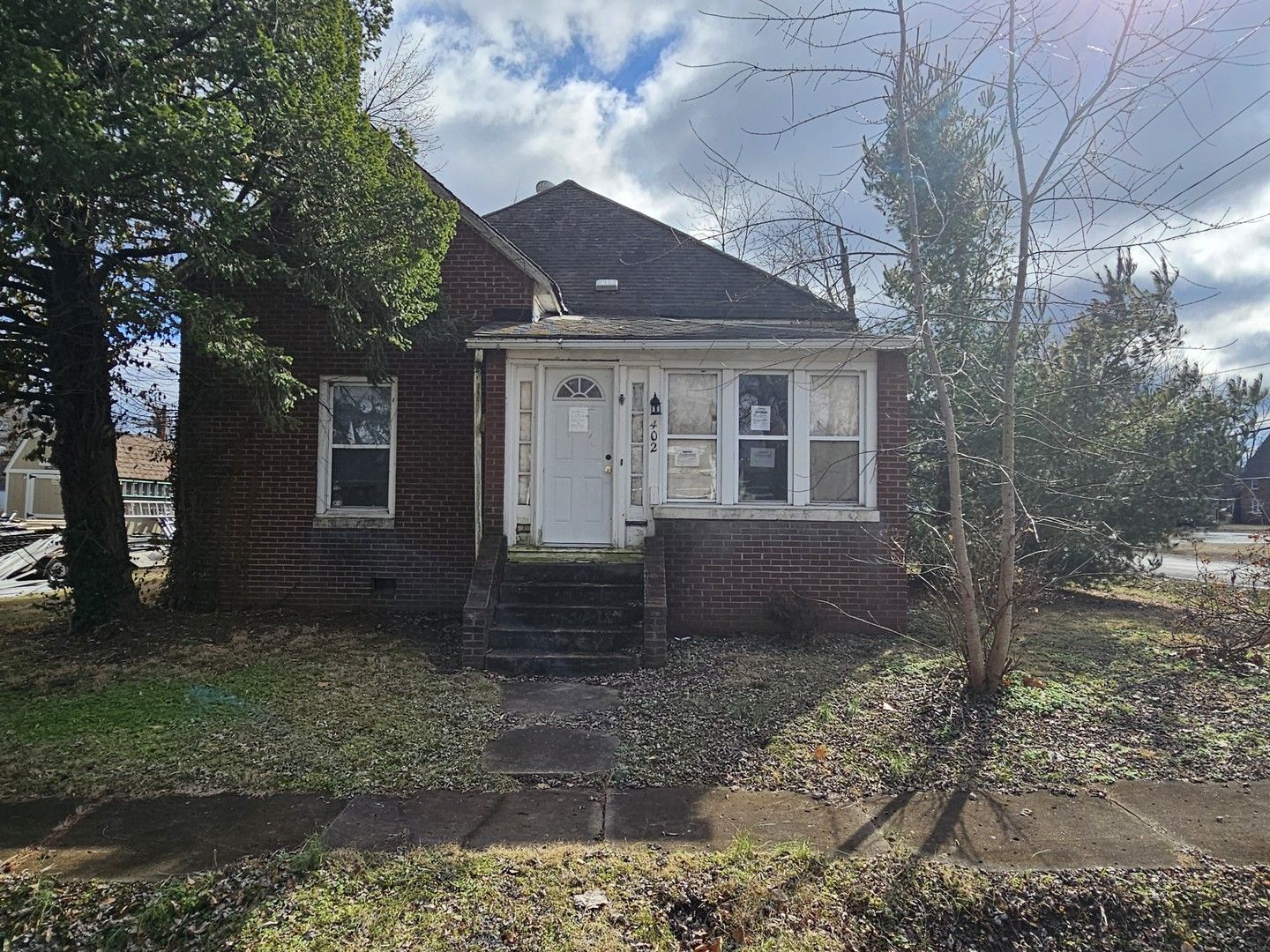 402 E Lindell Street — West Frankfort, IL 62896