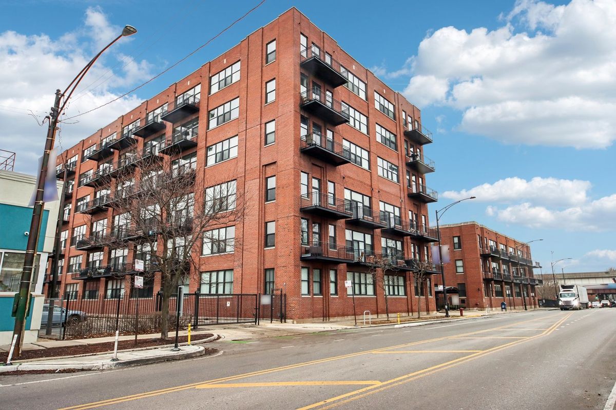 2323 Pershing Road, Chicago, IL 60609