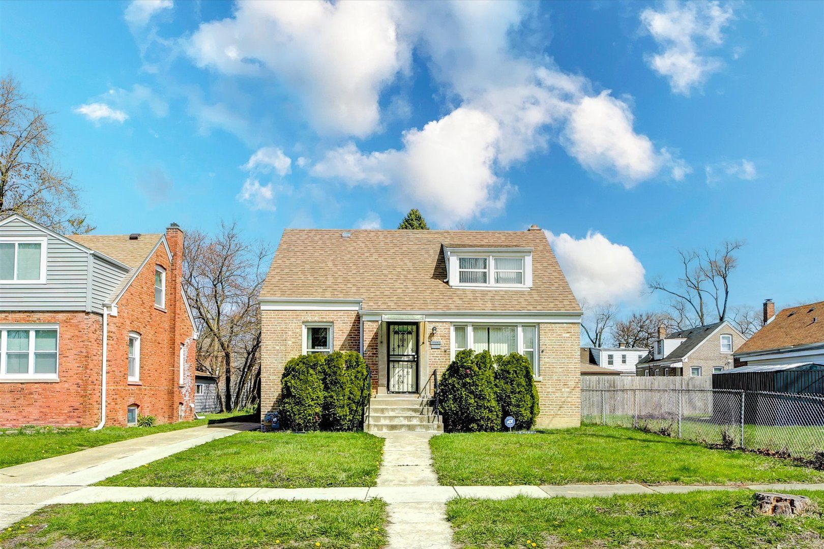 14143 Manor Avenue — Dolton, IL 60419