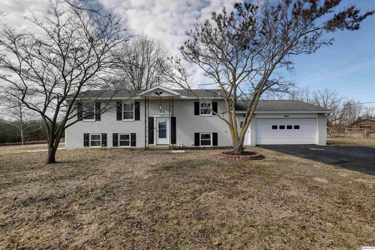 1183 1330th St, Quincy, IL 62305