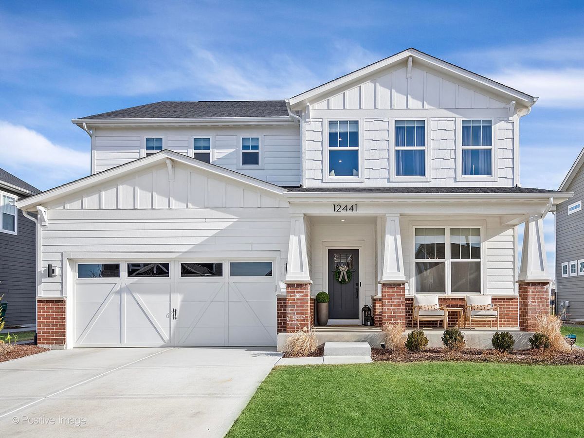 12441 Rossaveal Way, Lemont, IL 60439