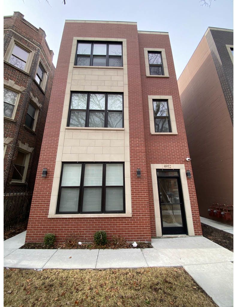 4952 Michigan Avenue, Chicago, IL 60615