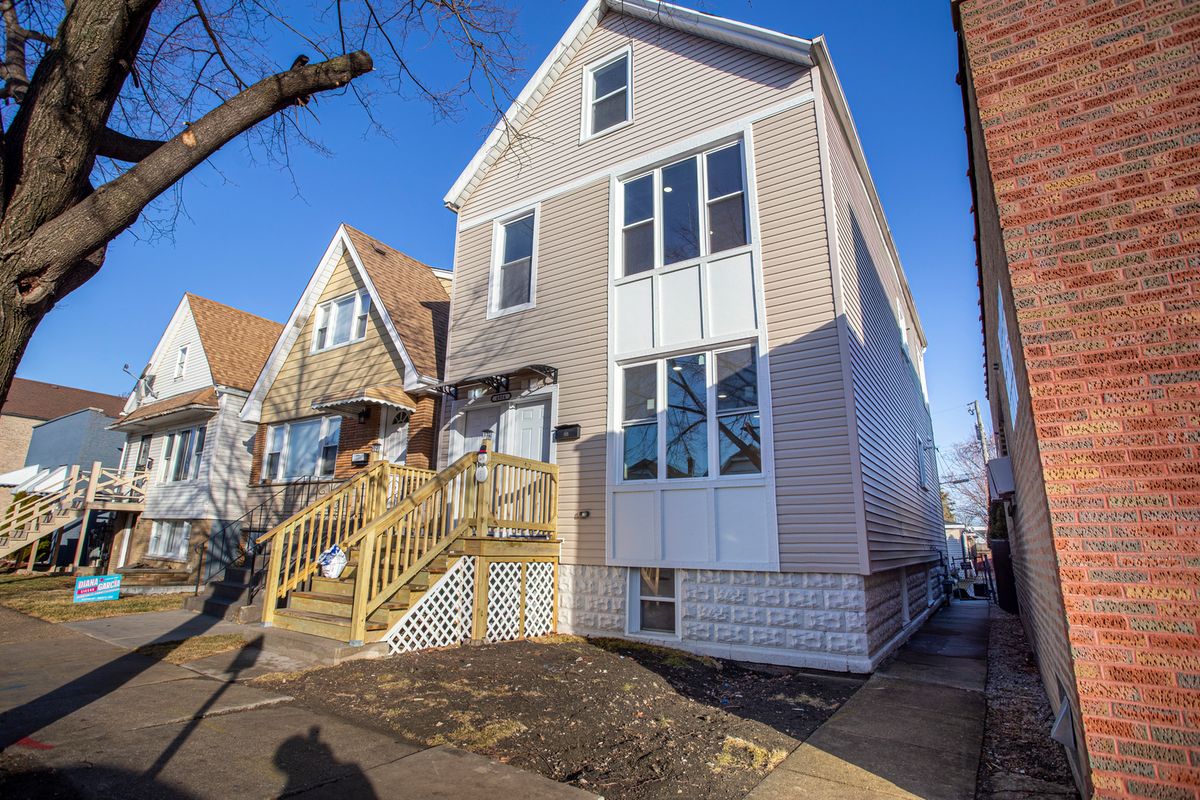 4904 31st Street, Cicero, IL 60804