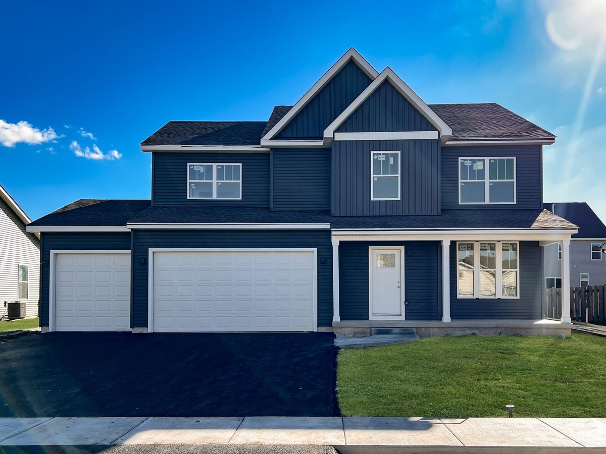 94 Crabapple Avenue, Cortland, IL 60112