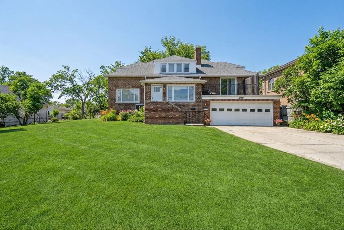 308 Washington Avenue, Highwood, IL 60040