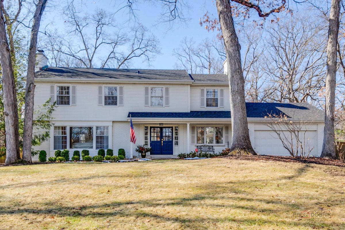 890 Cherokee Road, Lake Forest, IL 60045