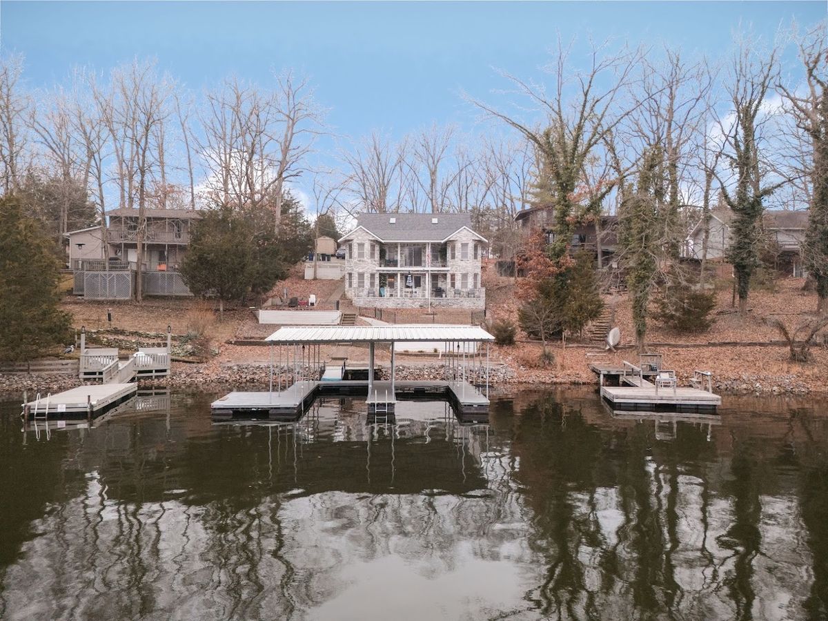 175 Oak Circle, Goreville, IL 62939
