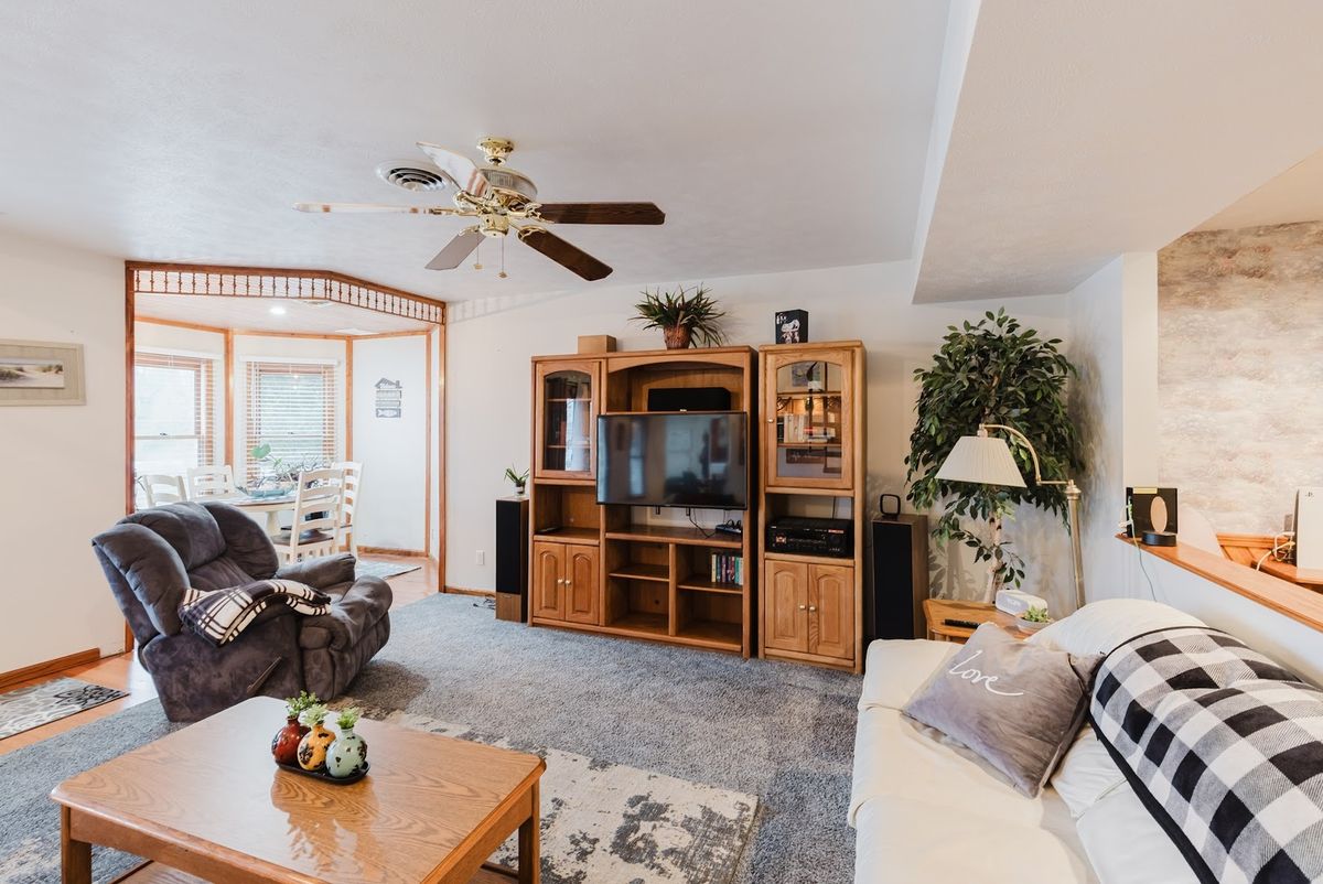 175 Oak Circle, Goreville, IL 62939