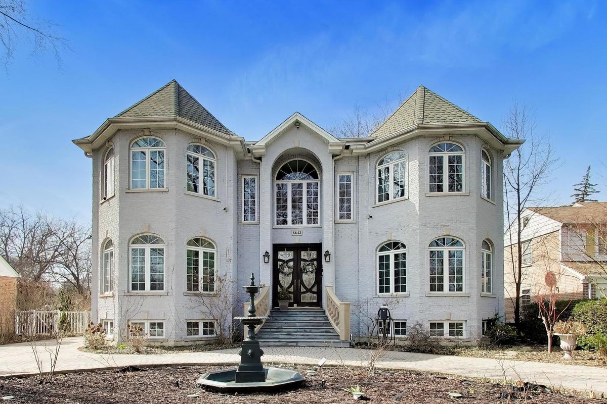 6642 Kilbourn Avenue, Lincolnwood, IL 60712