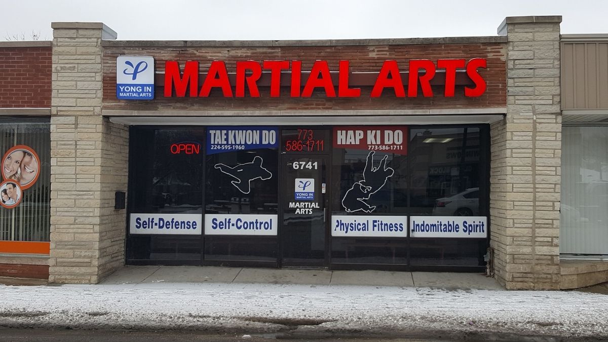 6741 Archer Avenue, Chicago, IL 60638