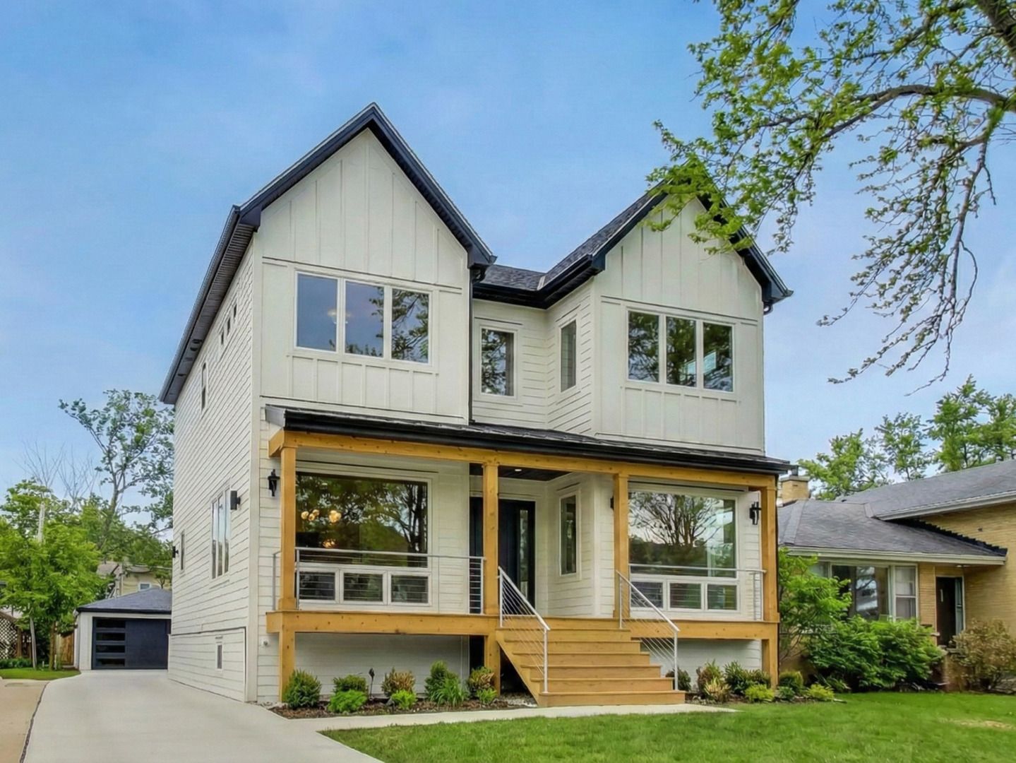 280 Blackhawk Road — Riverside, IL 60546