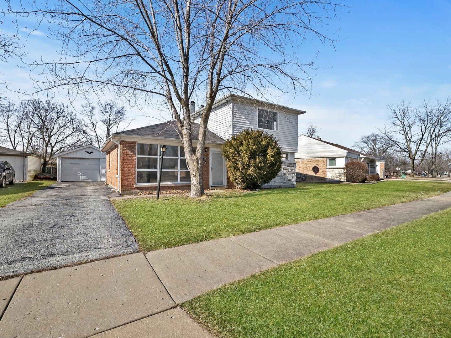 226 S Orchard Drive — Park Forest, IL 60466