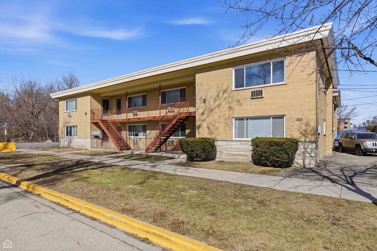 4235 S Harlem Avenue, Stickney, IL 60402