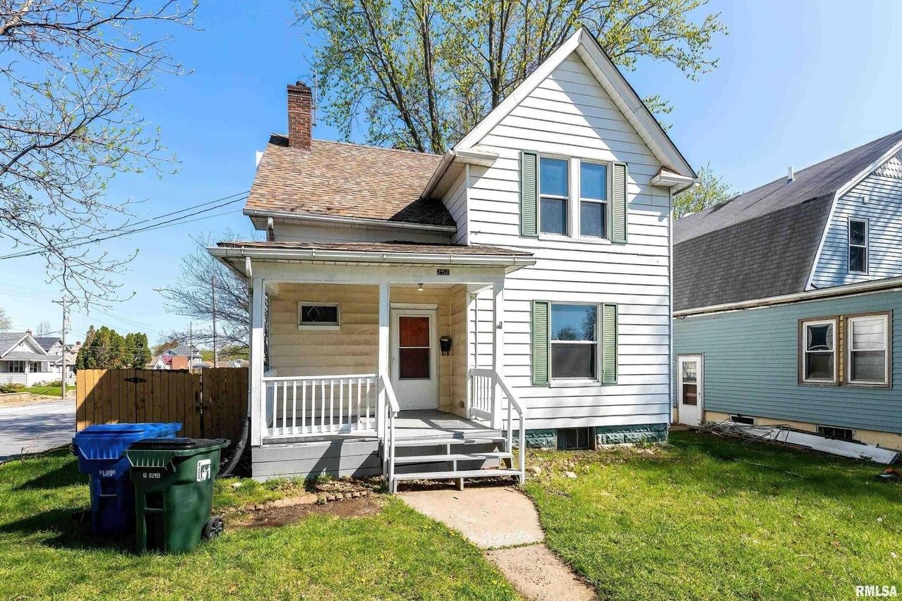 252 W 29th Street — Davenport, IA 52803