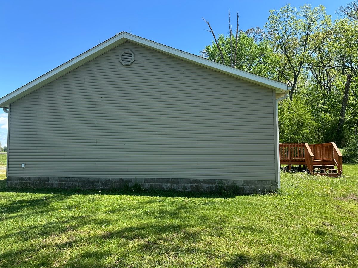 2506 State Highway 154, Sesser, IL 62884