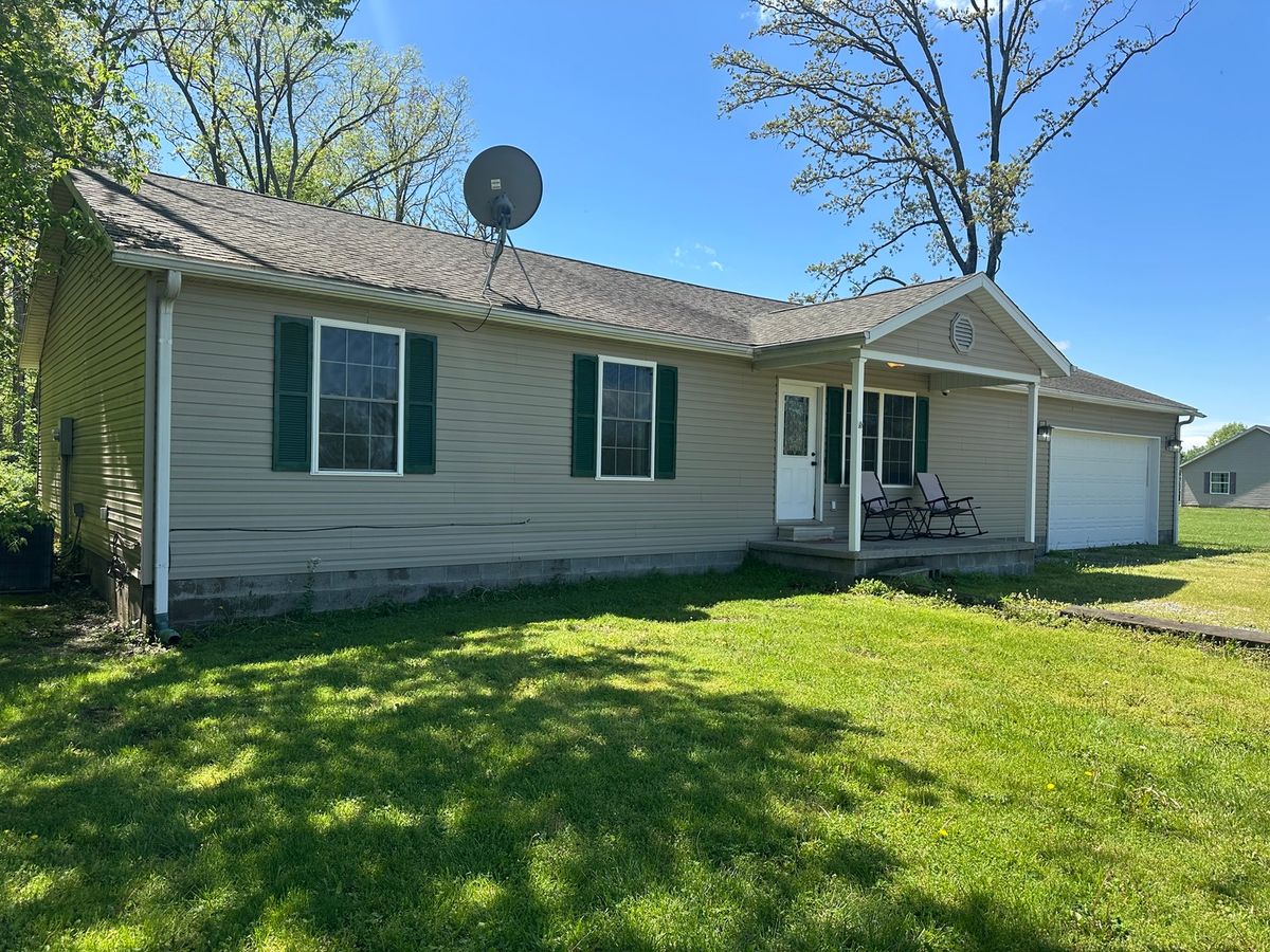 2506 State Highway 154, Sesser, IL 62884