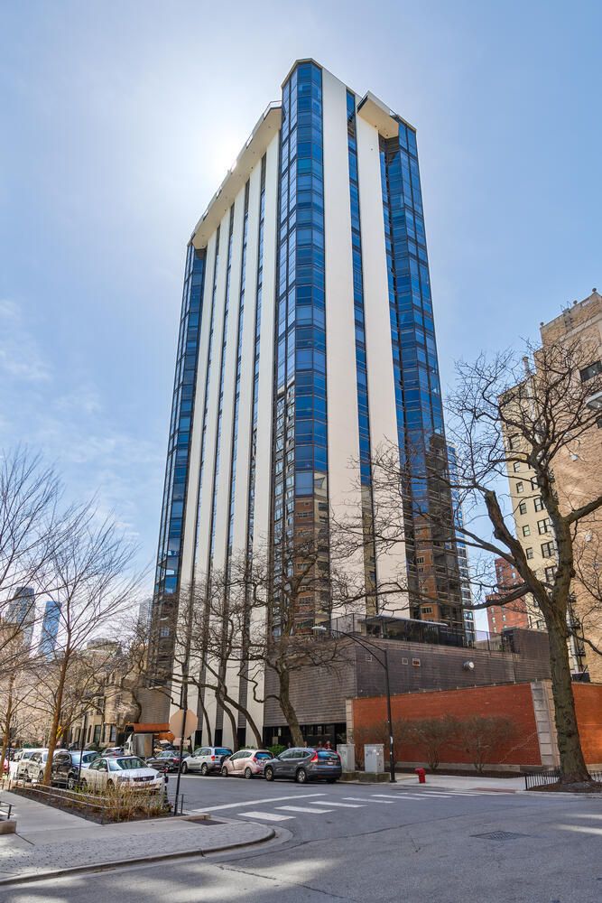 1310 N Ritchie Court #27B — Chicago, IL 60610