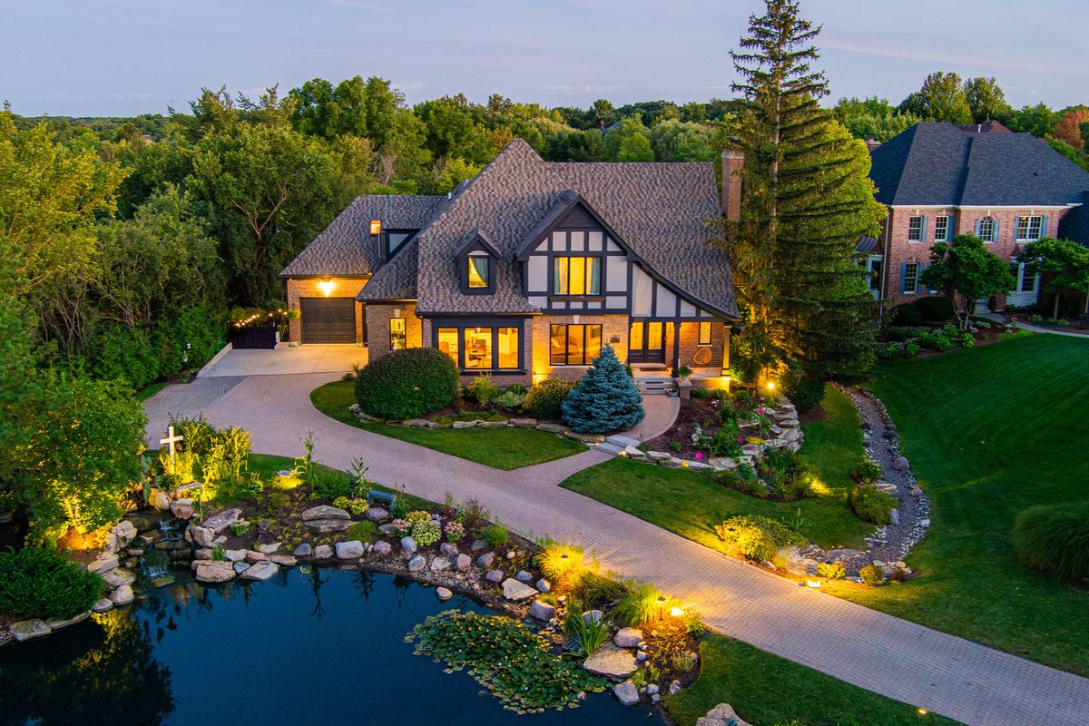 3814 Tradition Boulevard, St. Charles, IL 60175