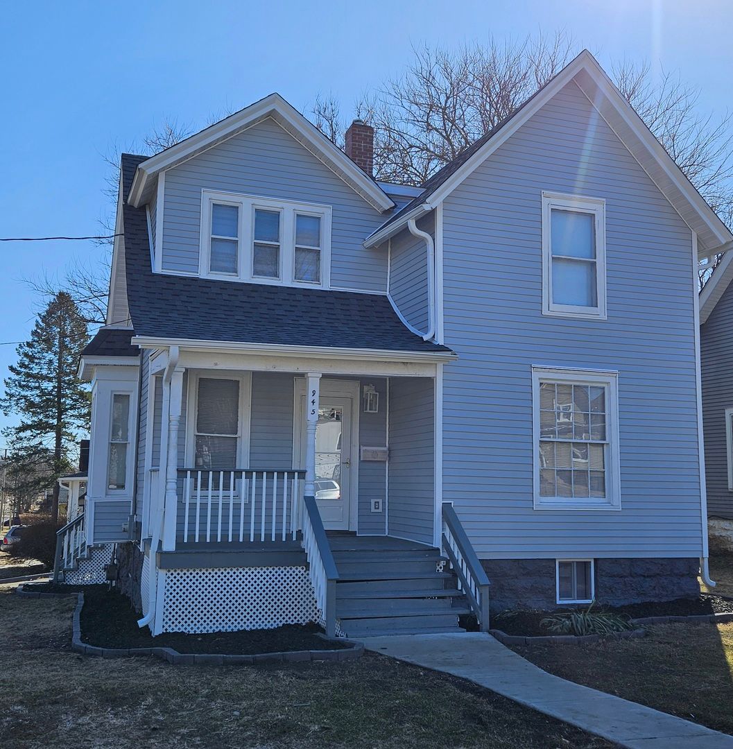 945 NORTH Avenue — Rockford, IL 61103