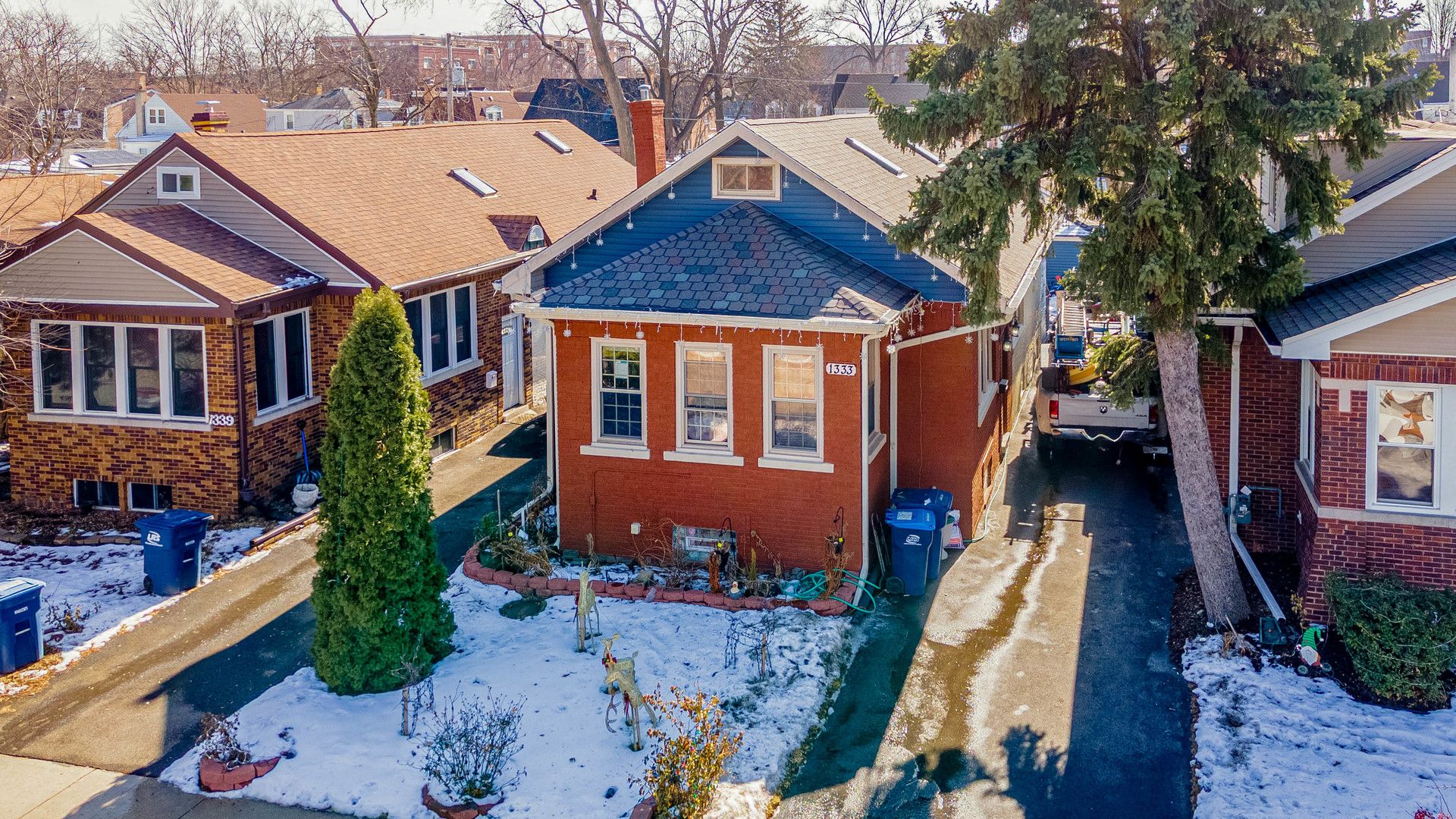 1333 Willow Avenue — Des Plaines, IL 60016