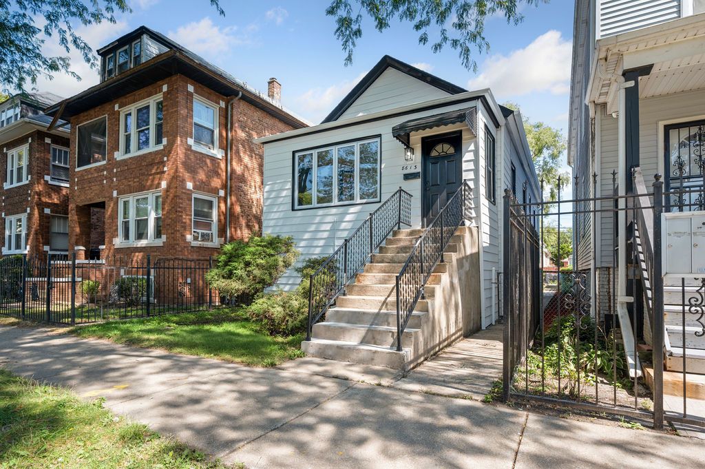 8613 Colfax Avenue, Chicago, IL 60617