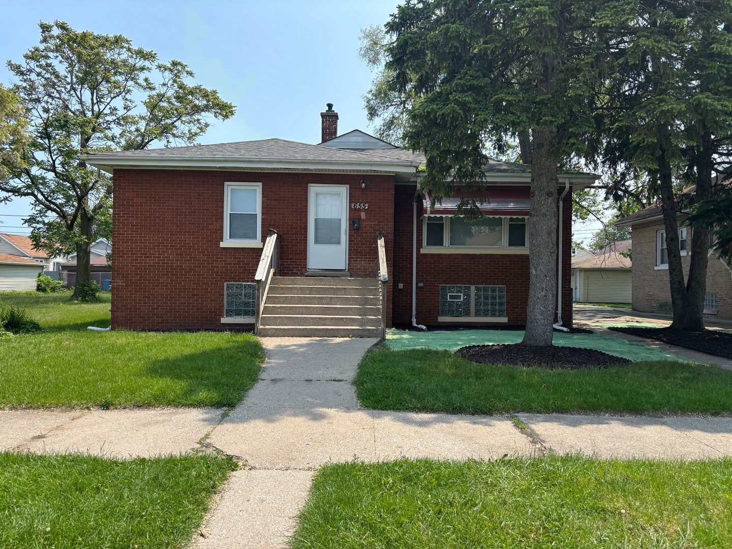 655 HIRSCH Avenue — Calumet City, IL 60409