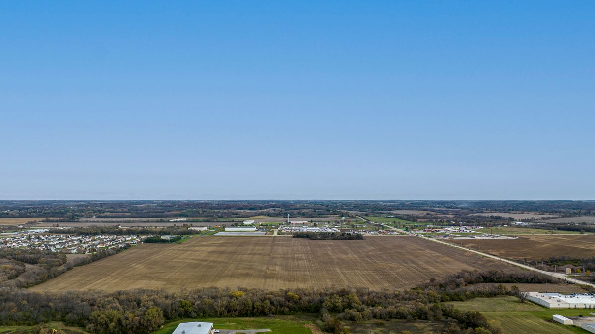 56XX Rockton Road, Roscoe, IL 61073
