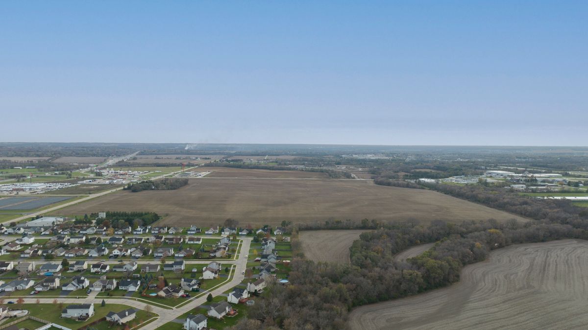 56XX Rockton Road, Roscoe, IL 61073