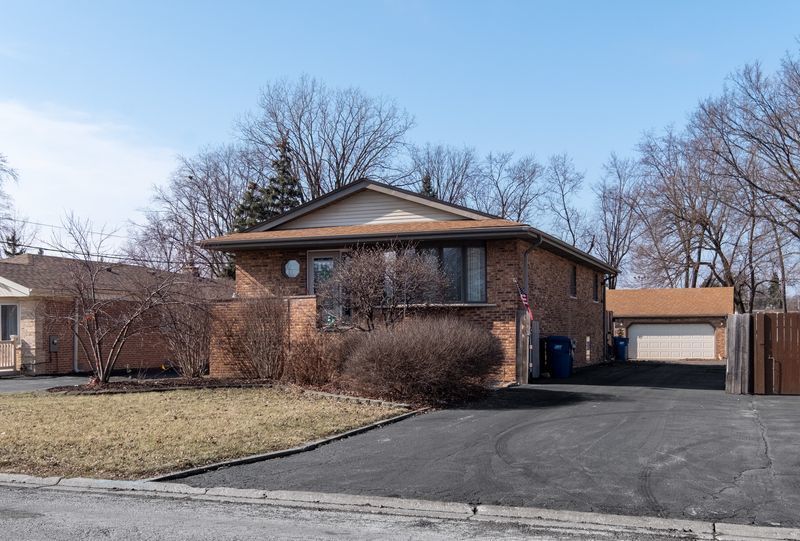 14144 Kilpatrick Avenue — Crestwood, IL 60418