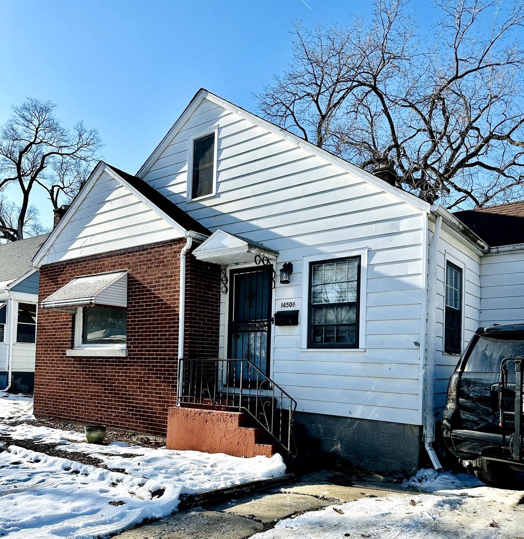 14506 Clinton Street — Harvey, IL 60426