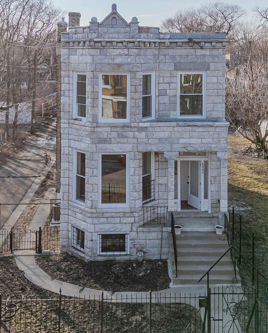 6042 S Marshfield Avenue — Chicago, IL 60636