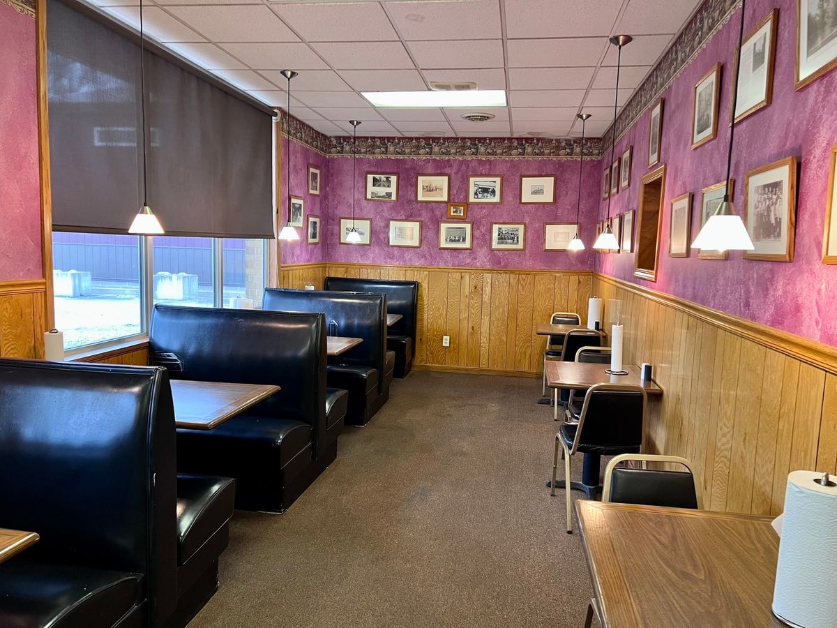 2578 E US HWY 36, Newman, IL 61942
